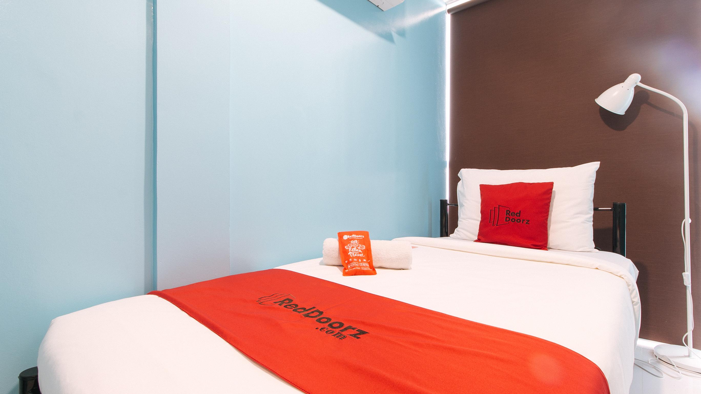Reddoorz At Hotel Rosemarie Pasay Kültér fotó