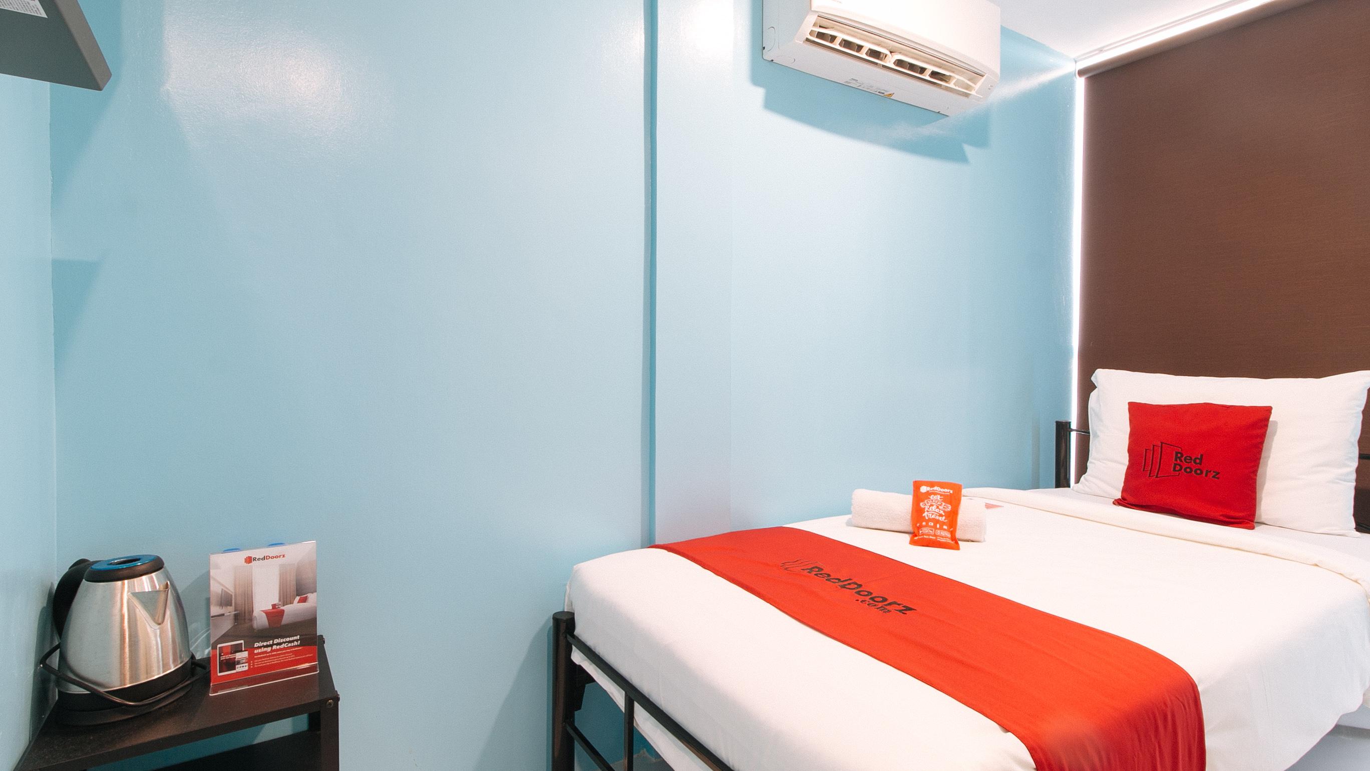 Reddoorz At Hotel Rosemarie Pasay Kültér fotó