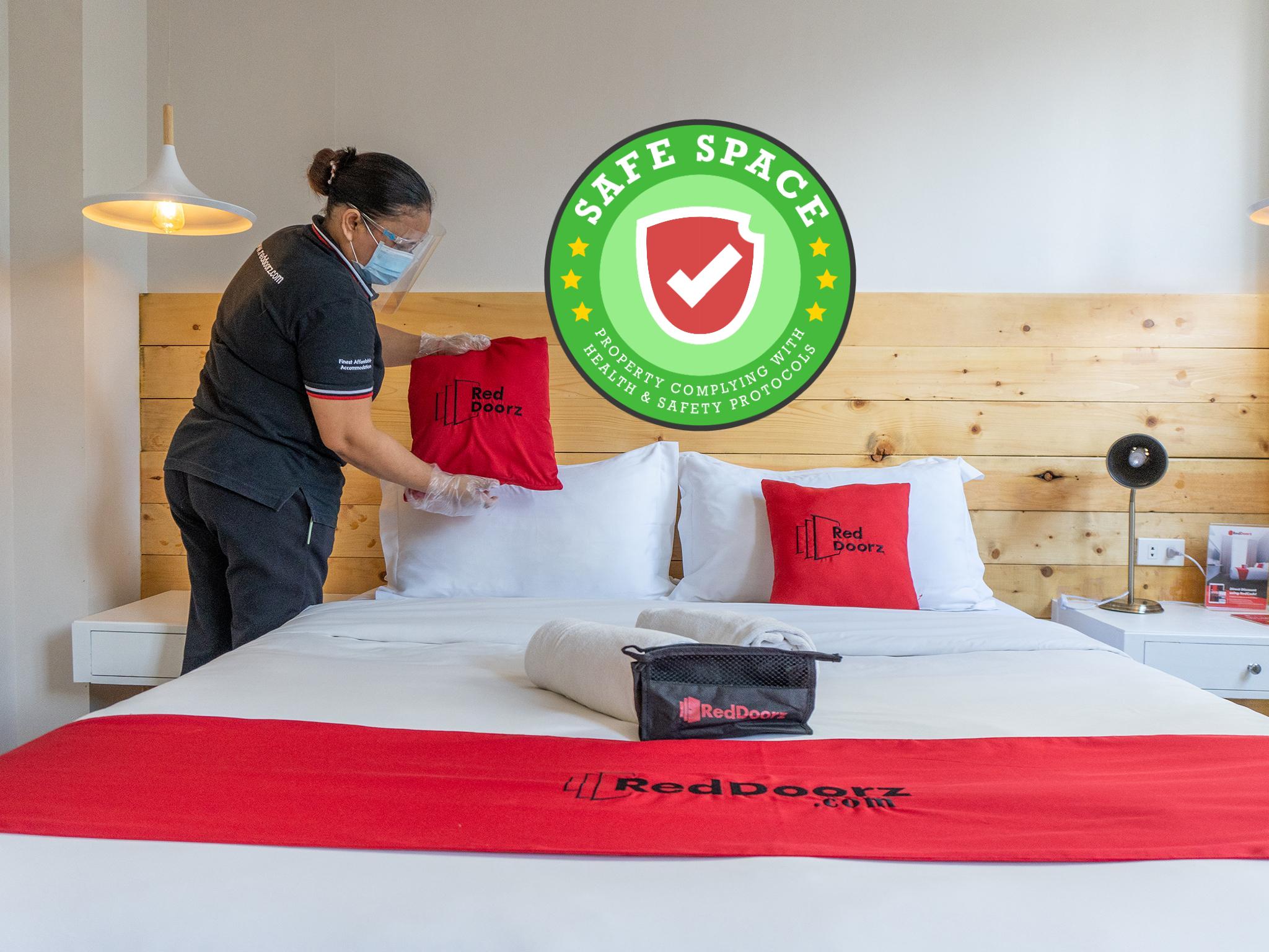 Reddoorz At Hotel Rosemarie Pasay Kültér fotó