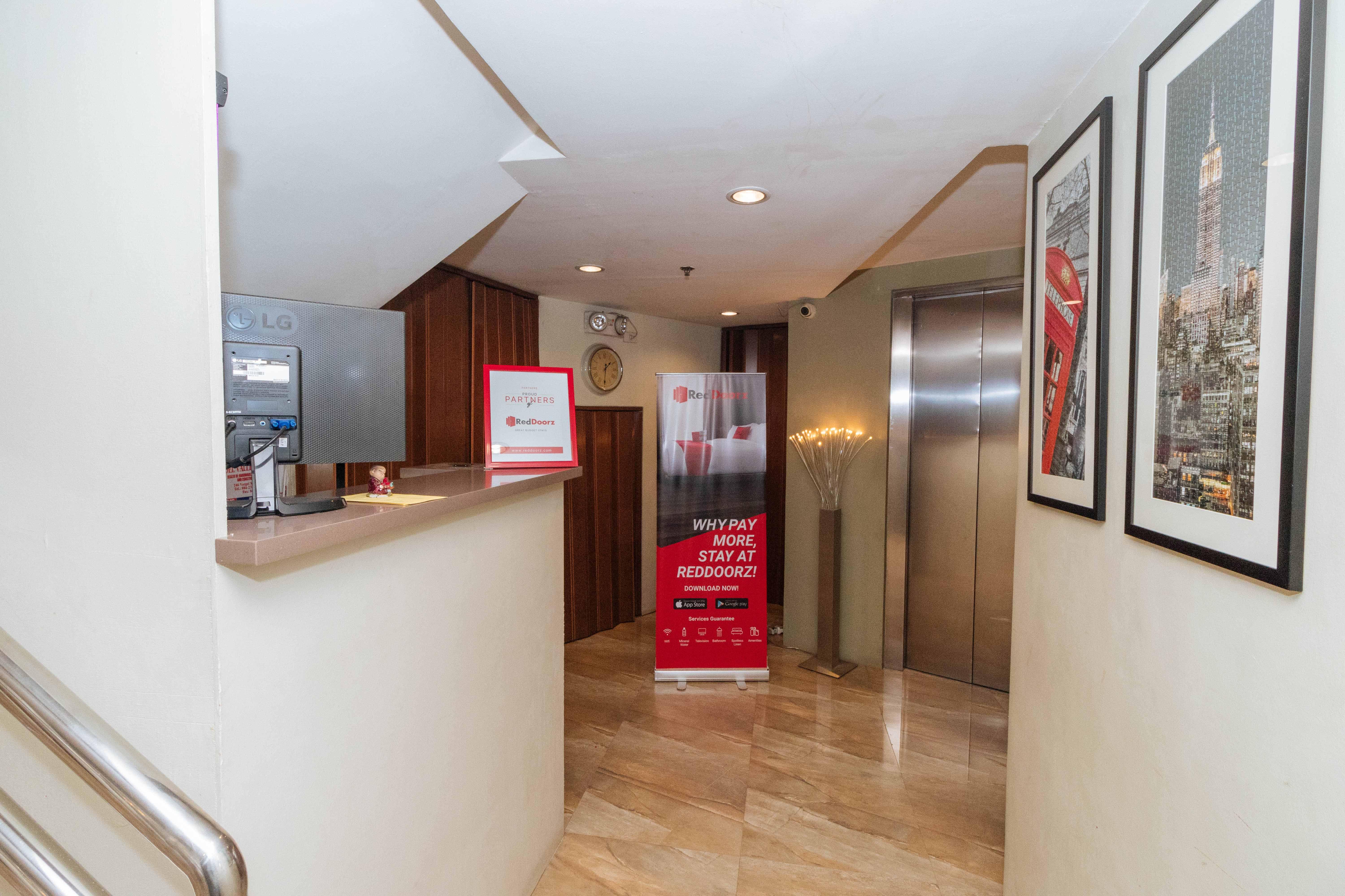 Reddoorz At Hotel Rosemarie Pasay Kültér fotó